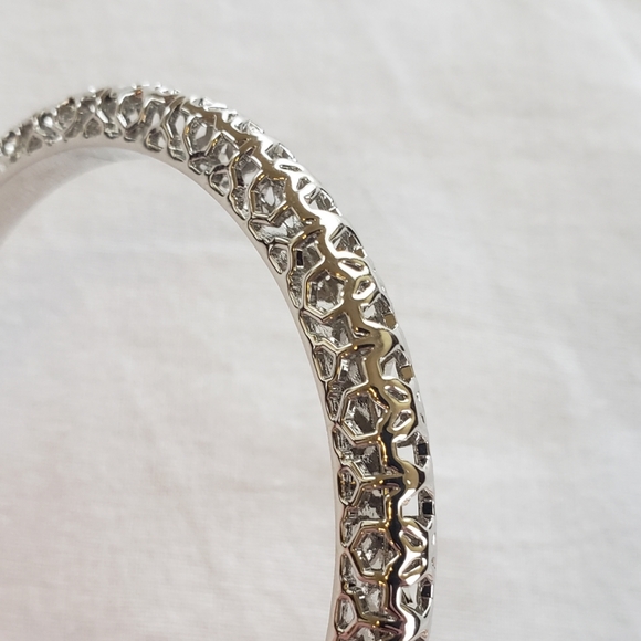 KENDRA SCOTT Maggie Filigree Bangles Set - Picture 2 of 3